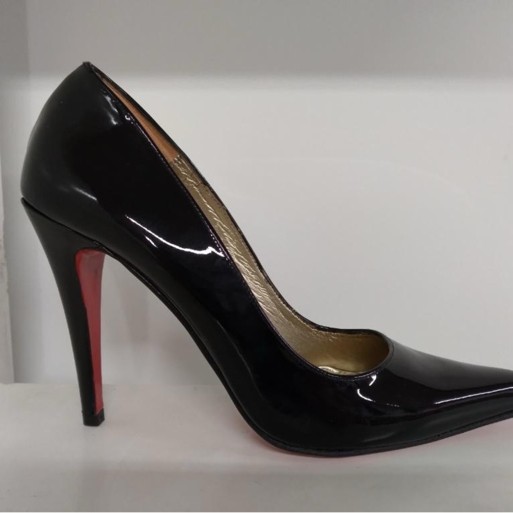 Italy finest custom black patten leather stiletto